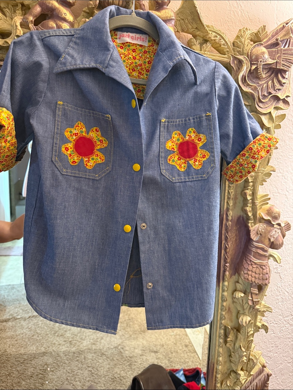 Vintage Just Girls Chambray Appliquéd blouse in pristine condition